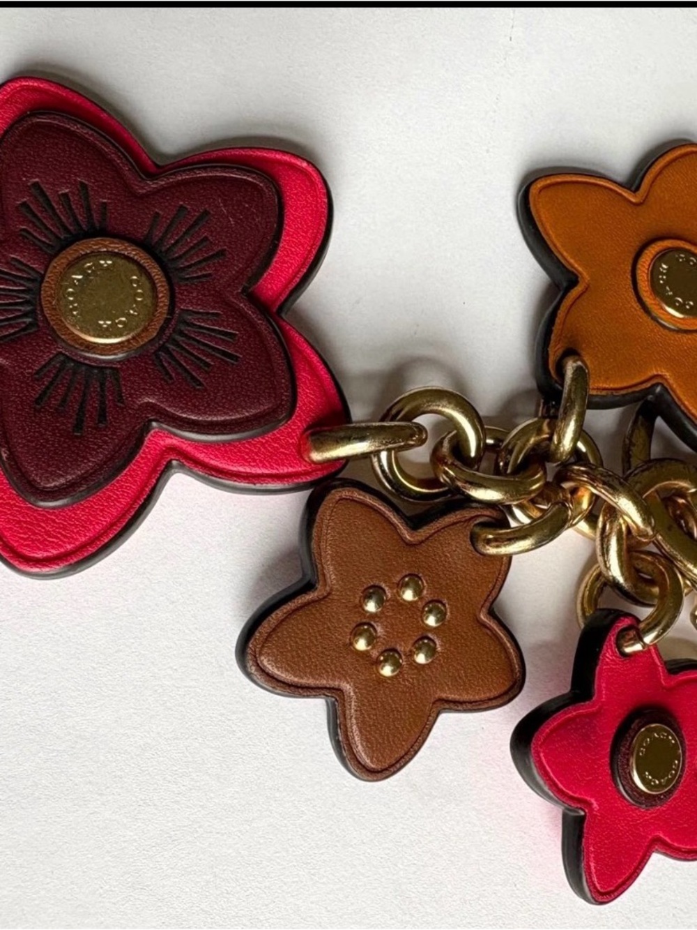COACH Flower Motif Leather Bag
Charm Keychain Pink Brown
Orange, Fob, rare - Picture 11 of 16